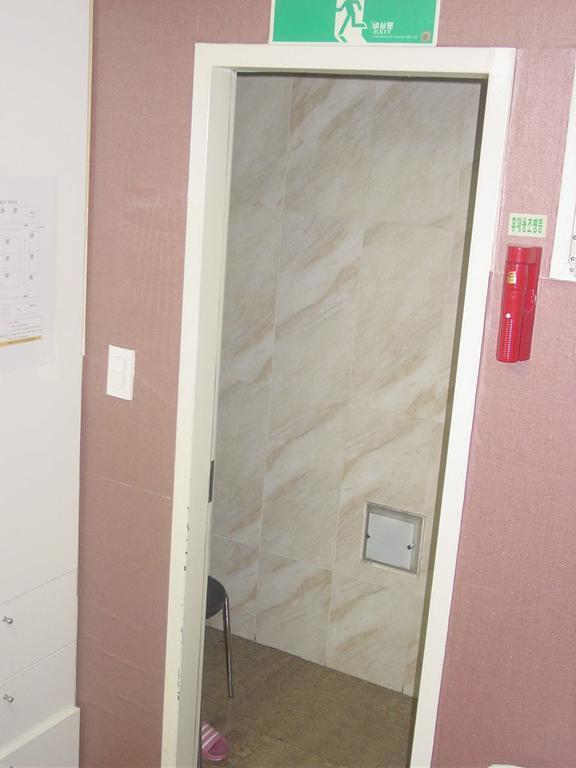 E Livingtel Hotell Seoul Exteriör bild